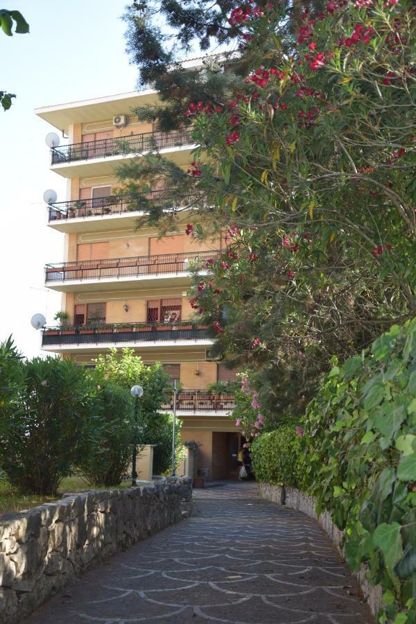 Апартаменты Eva'S House Roma Экстерьер фото